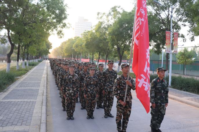 拉练准备 李昌霖/图