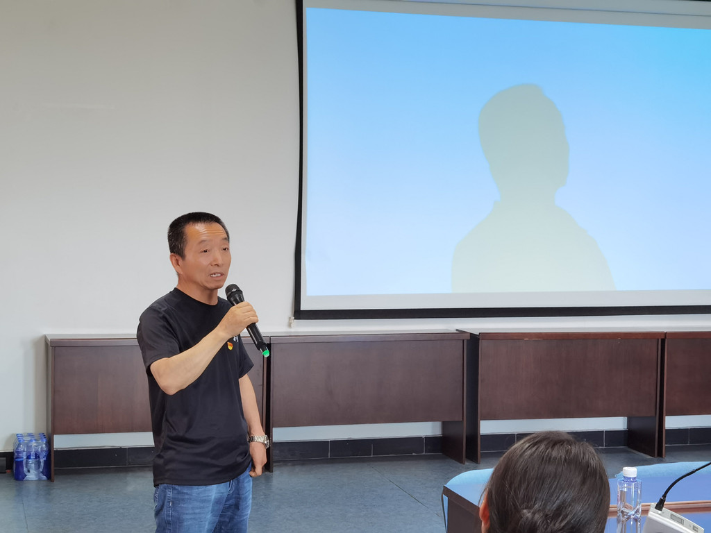 剪影辨身份 剪影辨身份