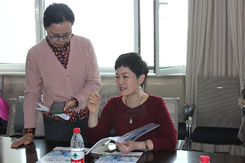 学校教师教学发展中心主任李浩陪同检查。教育学院院长王安全、副院长丁凤琴就专家质询问题做情况说明。